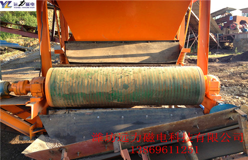 強(qiáng)磁磁選機(jī)，印度客戶(hù)發(fā)石英砂樣品到我廠用強(qiáng)磁磁選機(jī)做除鐵試驗(yàn)