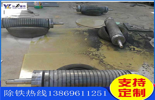 錳礦磁選機(jī)，冶金錳礦磁選機(jī)對(duì)礦石混合物進(jìn)行洗凈和分級(jí)!_價(jià)格_冶金錳礦磁選機(jī)對(duì)礦石混合物進(jìn)行洗凈和分級(jí)!皮帶型號(hào)_工作原理