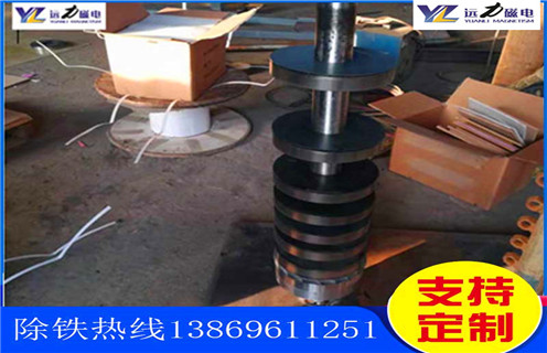 赤鐵礦磁選機，赤鐵礦磁選機在磁輥轉(zhuǎn)到前端位置時注意的問題！_赤鐵礦磁選機在磁輥轉(zhuǎn)到前端位置時注意的問題！廠家_除鐵強磁輥
